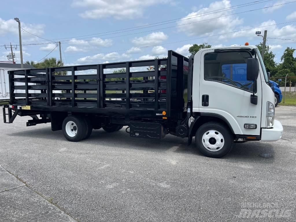 Chevrolet LCF4500HD Camiões estrado/caixa aberta