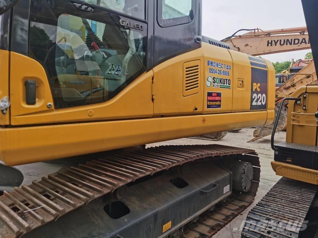 Komatsu PC220-7 Escavadoras de rastos
