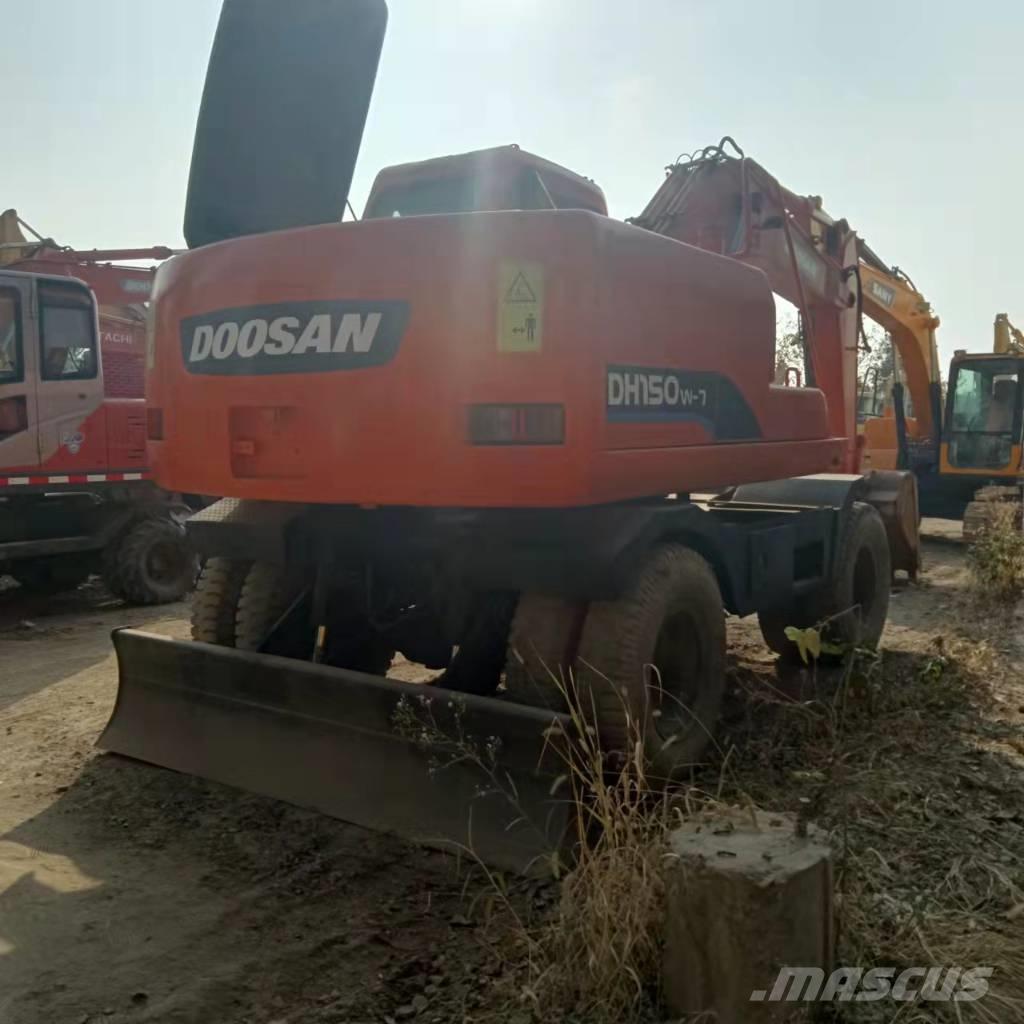Doosan DH150W-7 Escavadoras de rodas