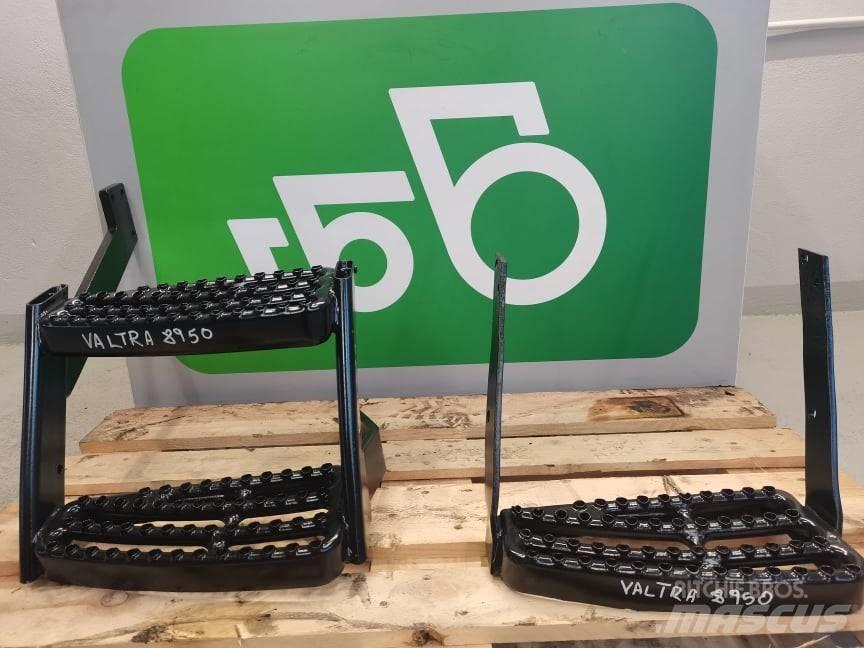 Valtra 8950  stairs Cabines e interior