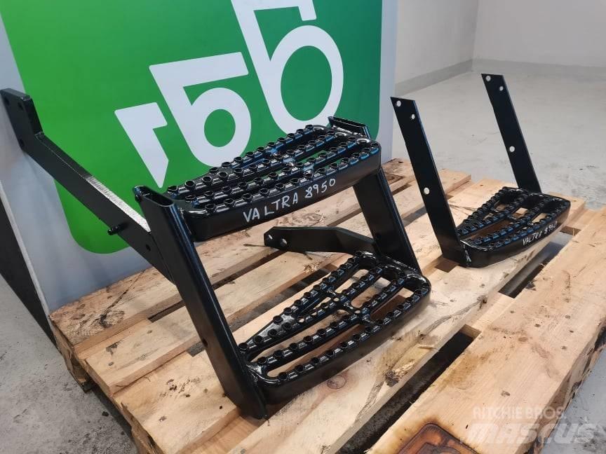 Valtra 8950  stairs Cabines e interior