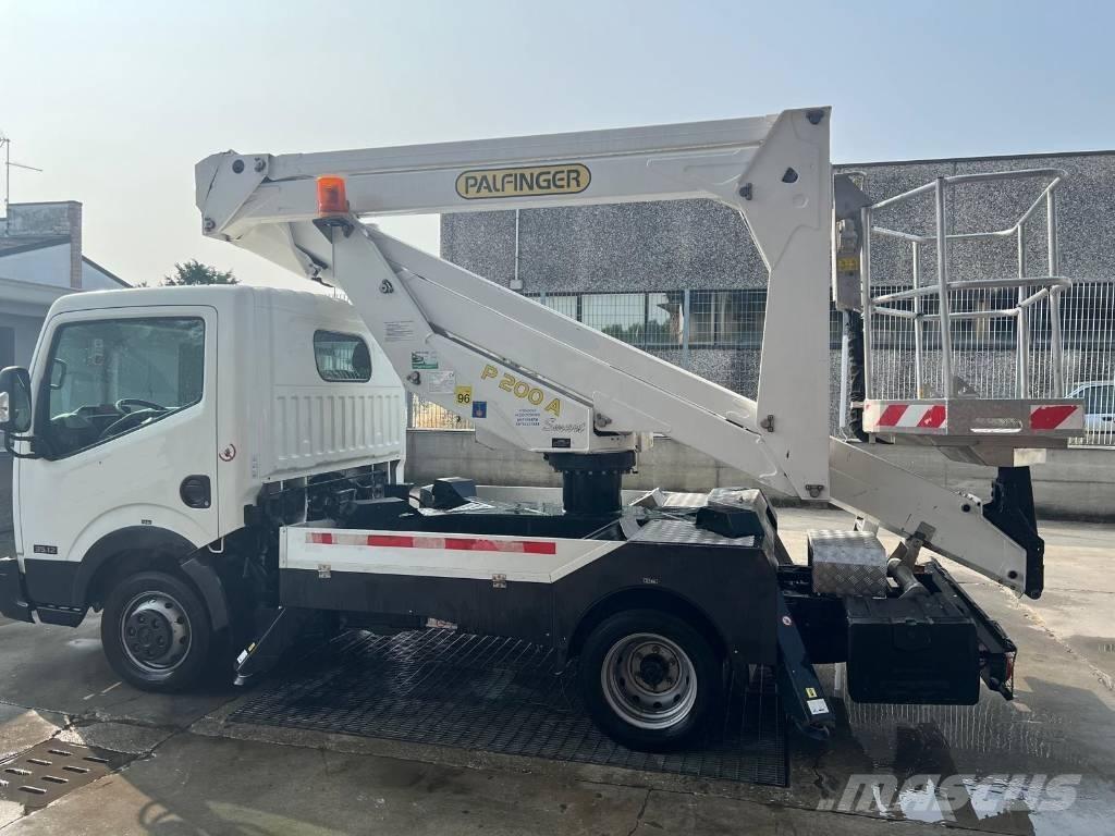 Palfinger P 200 A Plataformas aéreas montadas em camião