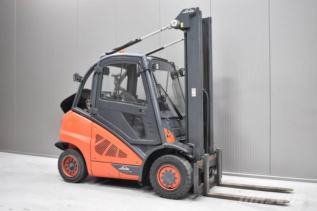 Linde H 40 T - 02 Empilhadores a gás