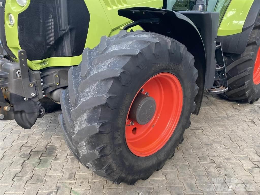 CLAAS Arion 640 Tratores Agrícolas usados
