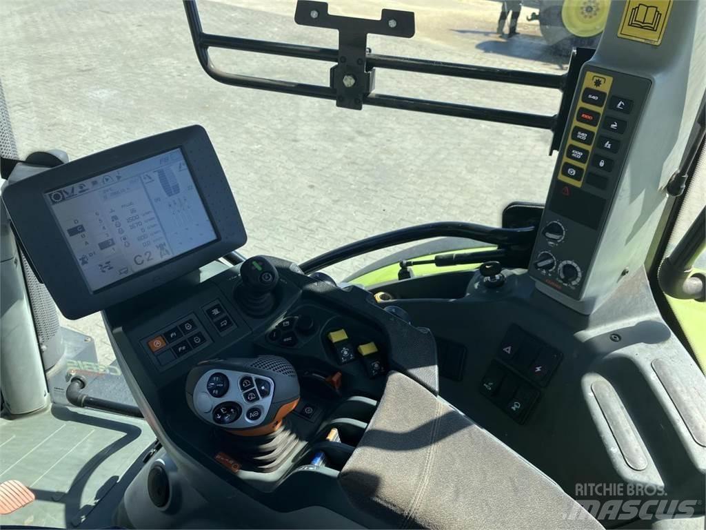 CLAAS Arion 640 Tratores Agrícolas usados