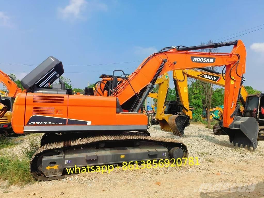 Doosan DX 225 Escavadoras de rastos