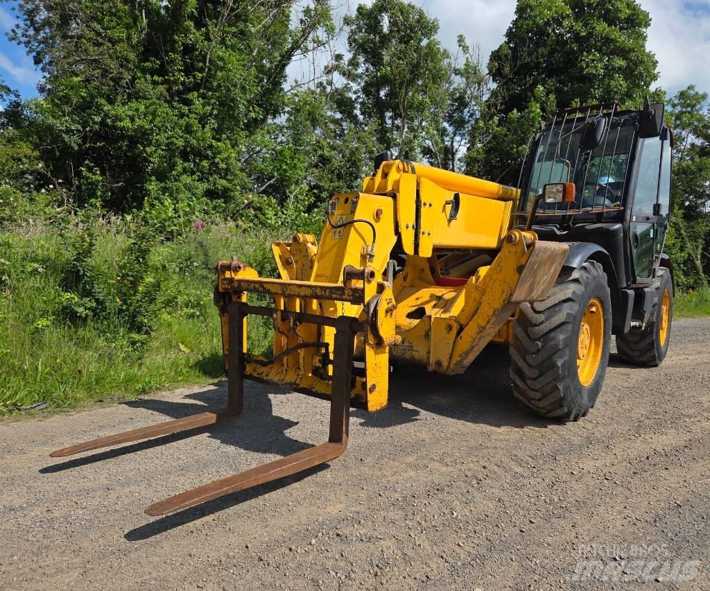 JCB 535-140 Manipuladores telescópicos