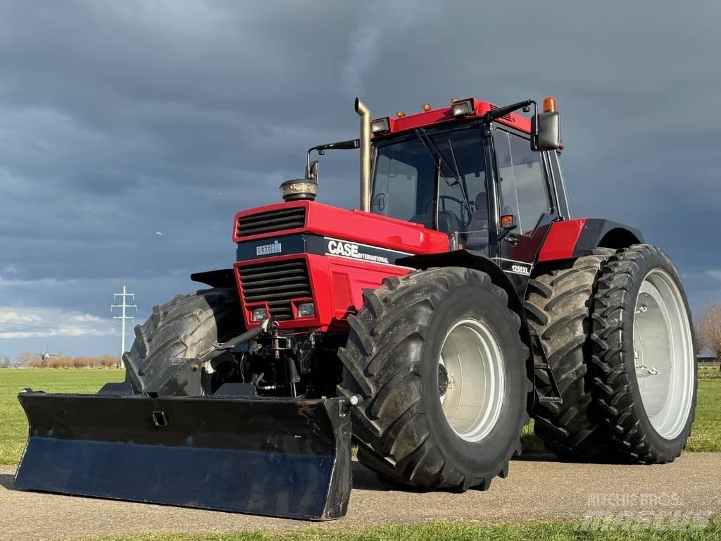 Case IH 1255 XL Tratores Agrícolas usados