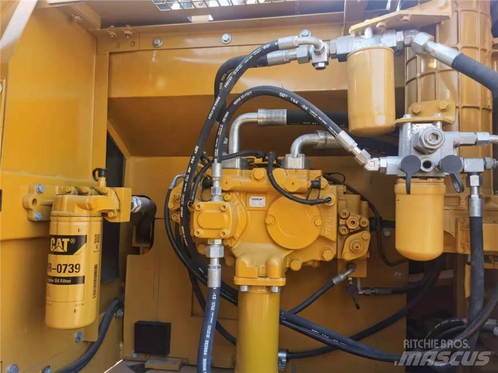 CAT 326D Escavadoras de rastos