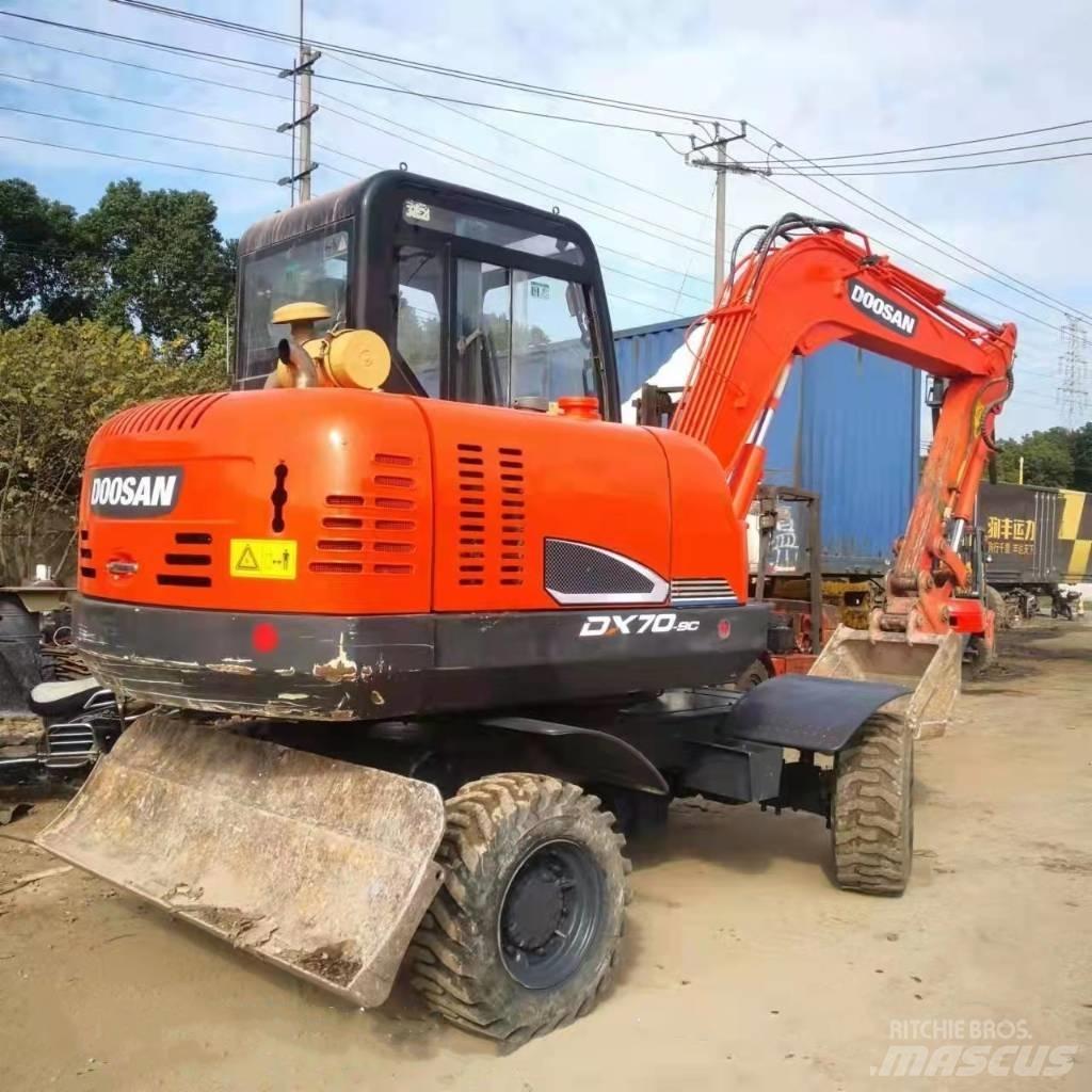 Doosan DX70W-9C Escavadoras de rodas