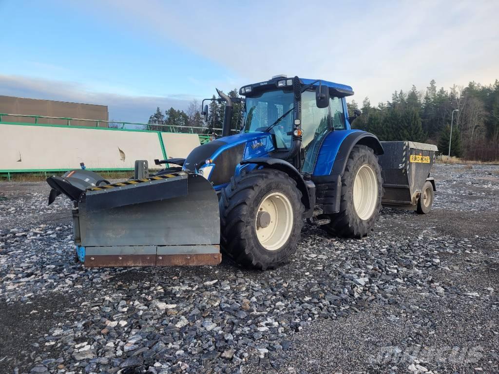 Valtra N 123 Tratores Agrícolas usados