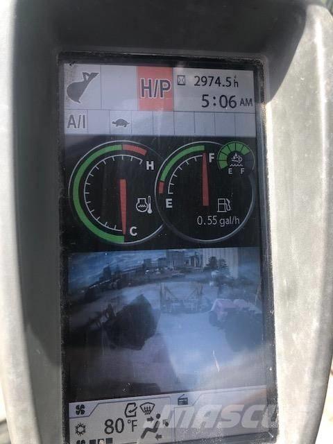 DEERE 245G LC Escavadoras de rastos