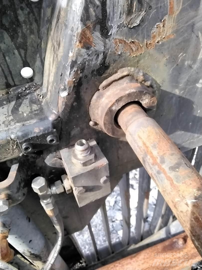 Valmet 860.4 Outros componentes