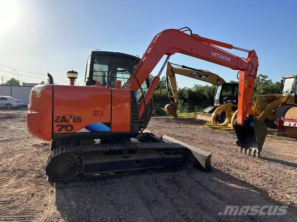 Hitachi ZX70 Escavadoras Midi 7t - 12t