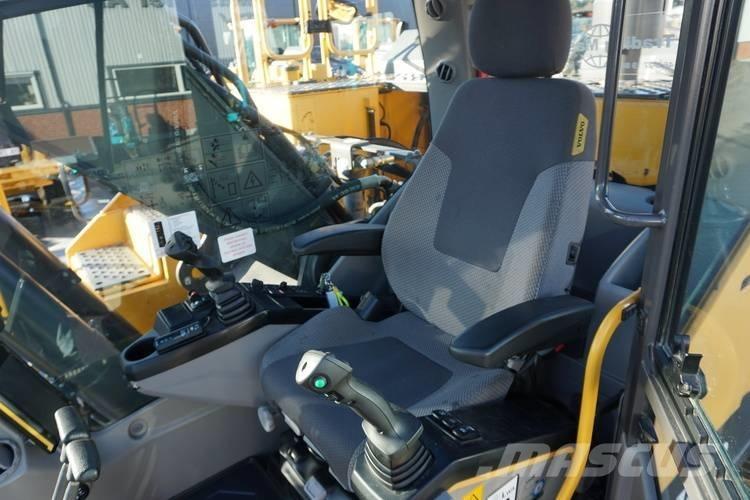 Volvo EC 250 E NL Escavadoras de rastos