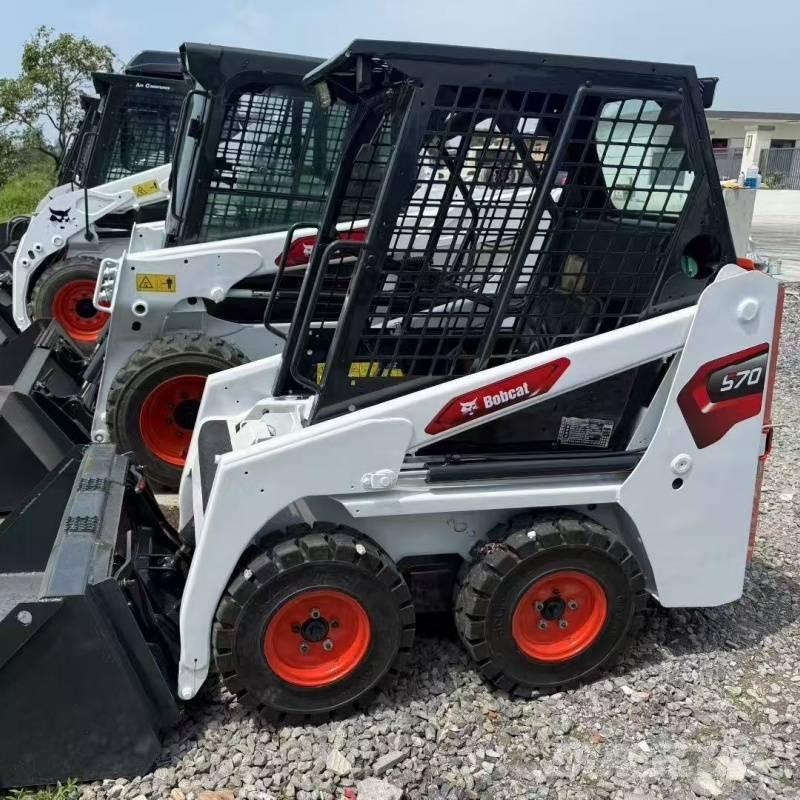 Bobcat S 70 Carregadoras de direcção deslizante