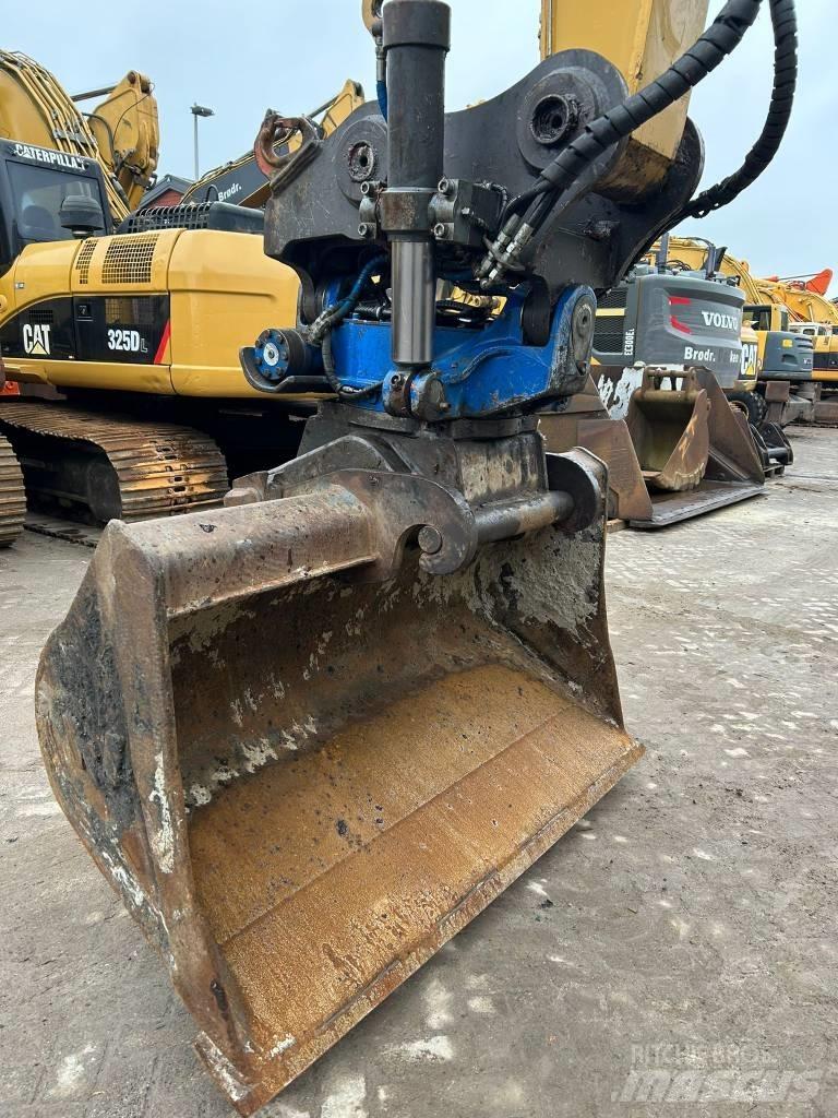 CAT M 318 F Escavadoras de rodas