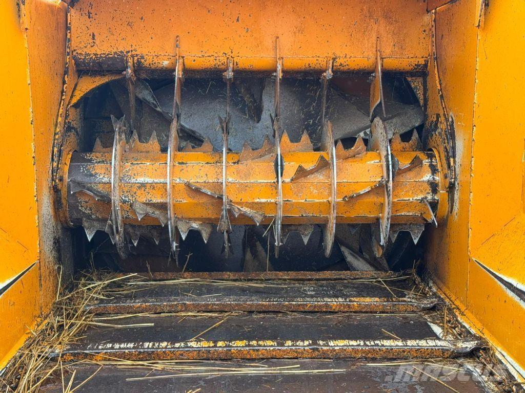 Lucas Castor+ 30R Cortadores, moinhos e desenroladores de fardos