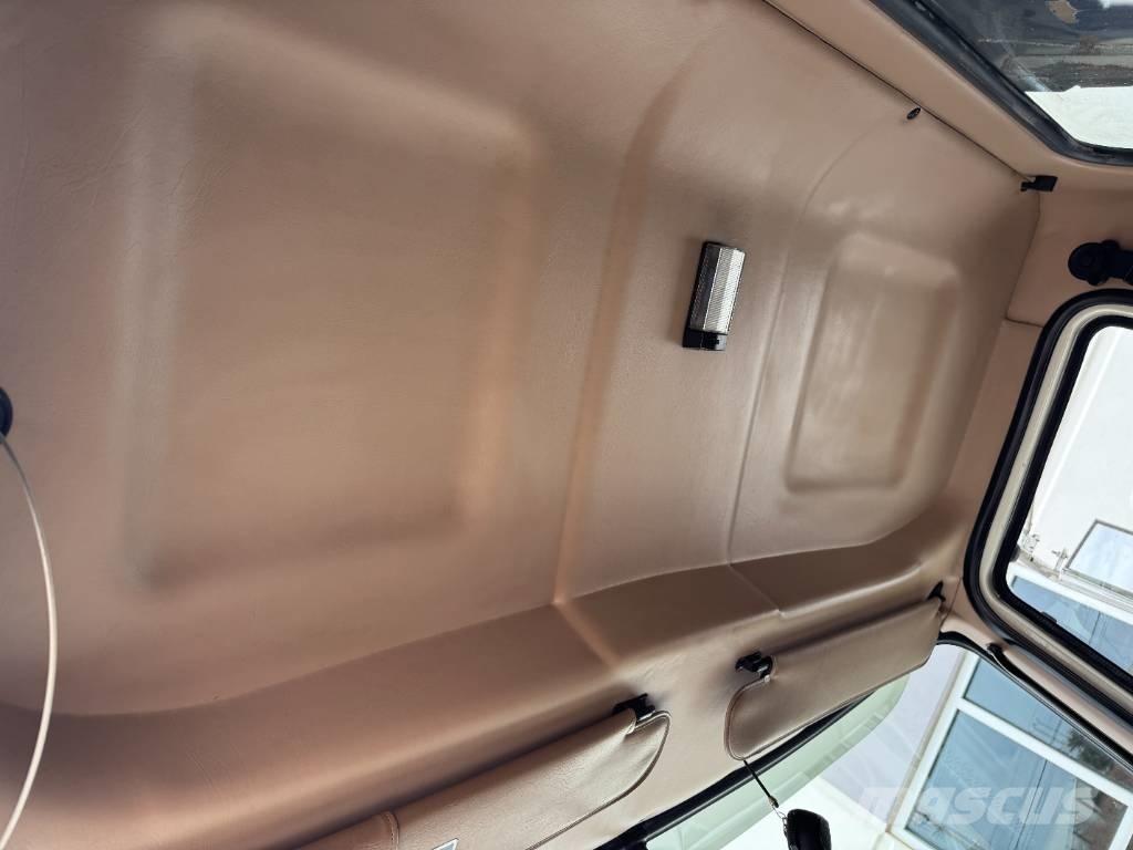 Mack CV 713 Camiões basculantes