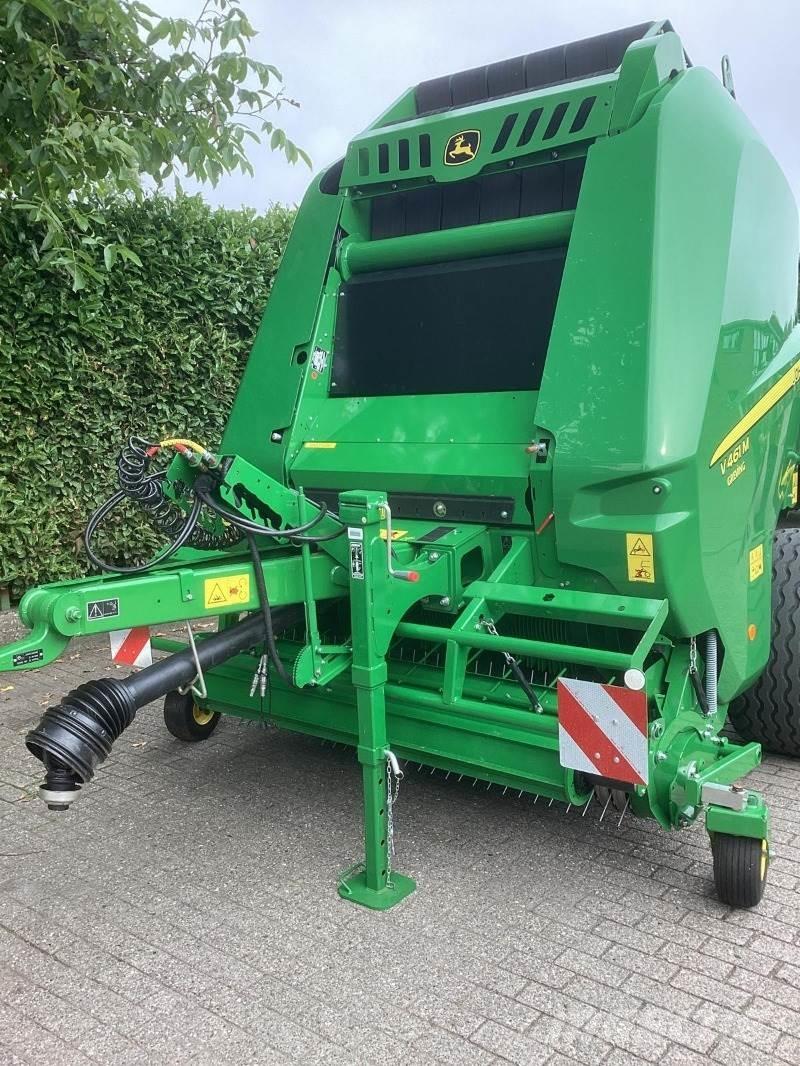 John Deere V461M Enfardadeira de rolos