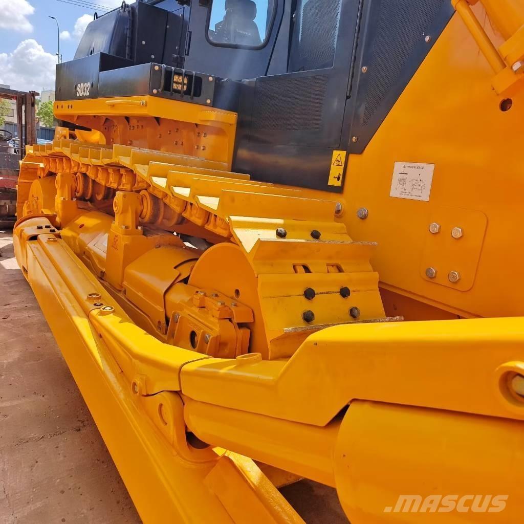 Shantui SD 32 Dozers - Tratores rastos