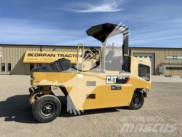 CAT CW14 Cilindros Compactadores de pneus
