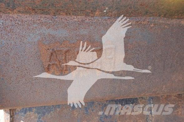 Weldco Beales  Lâminas