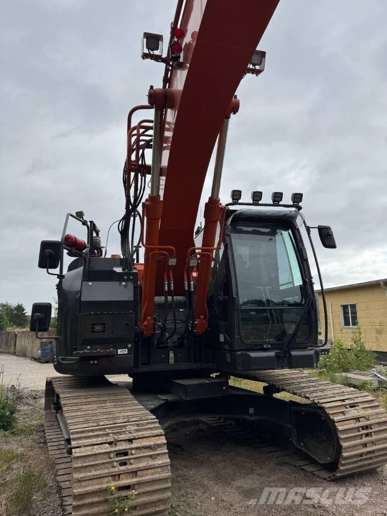Hitachi ZX 225USLC-7 Escavadoras de rastos
