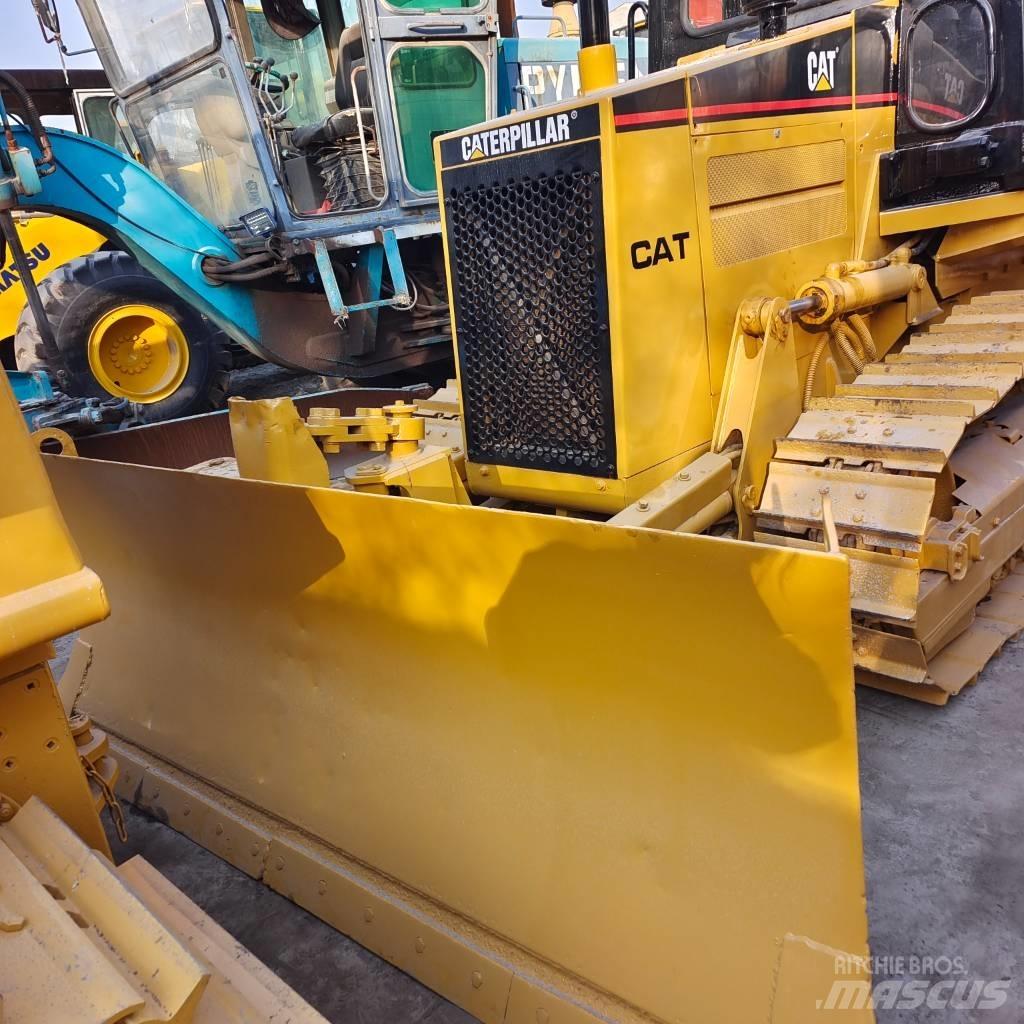 CAT D 4 C Dozers - Tratores rastos