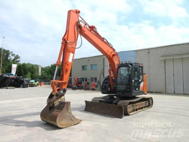 Hitachi ZX 135 US-7 Escavadoras de rastos