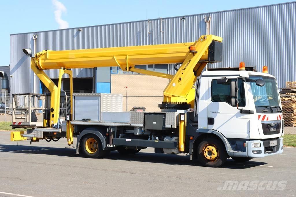 Ruthmann T330.1 Plataformas aéreas montadas em camião