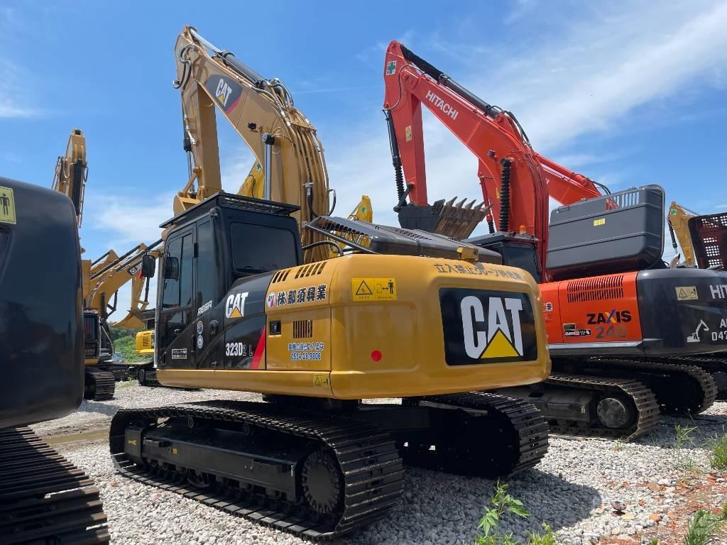 CAT 323D2 Escavadoras de rastos