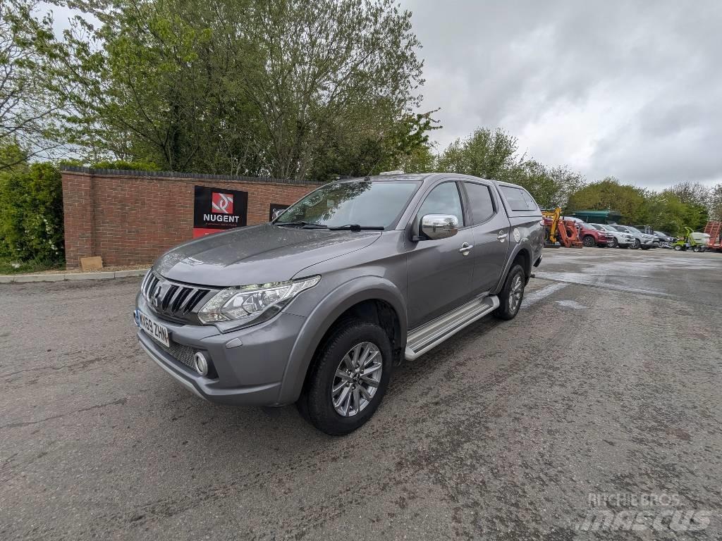 Mitsubishi L 200 Carros Ligeiros