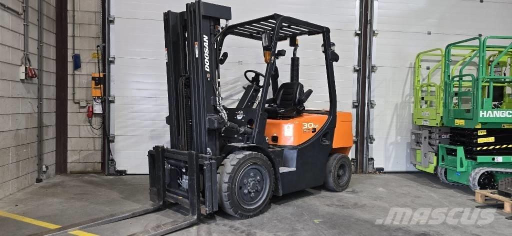 Doosan D 30 GP Empilhadores Diesel
