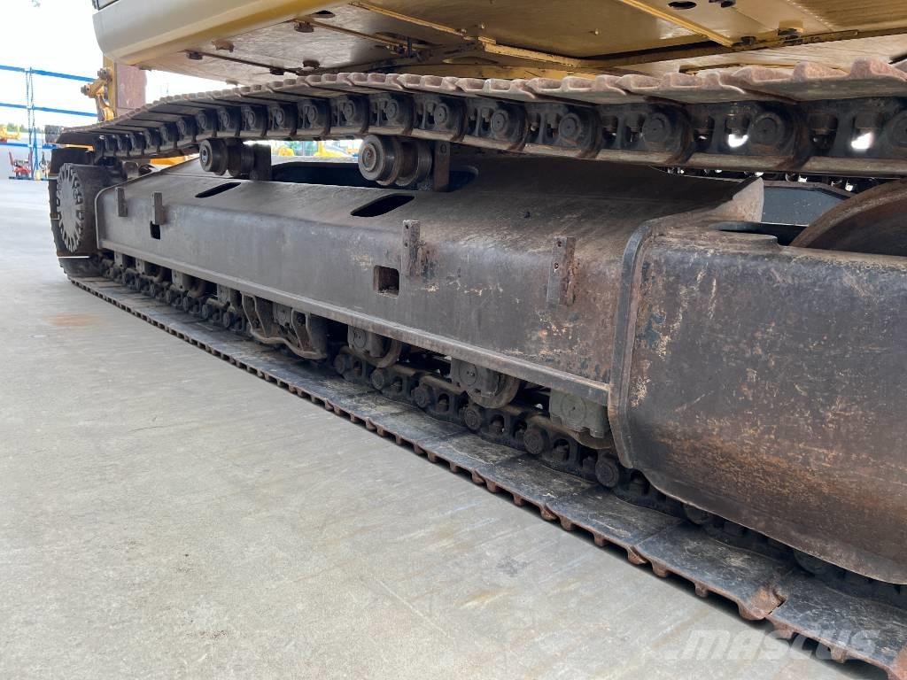 CAT 323D LN Escavadoras de rastos