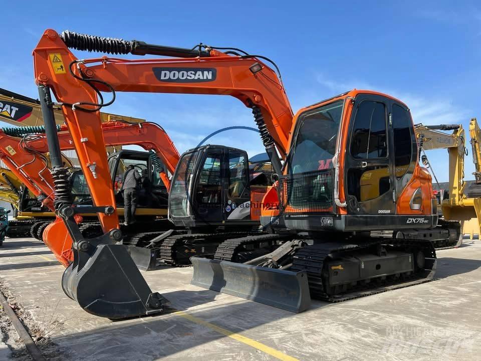 Doosan DX 75-9 C Escavadoras de rastos