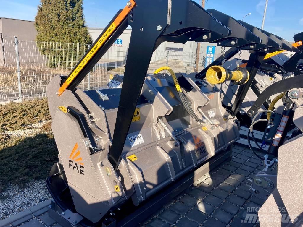 FAE UMM/DT 225 Maquinaria Florestal - Outros

