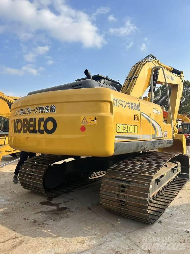 Kobelco SK 200D Escavadoras de rastos