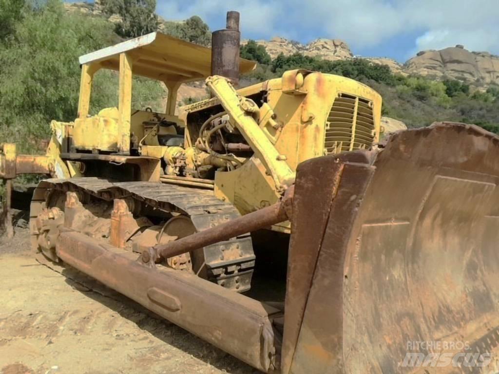 CAT D 9 G Dozers - Tratores rastos