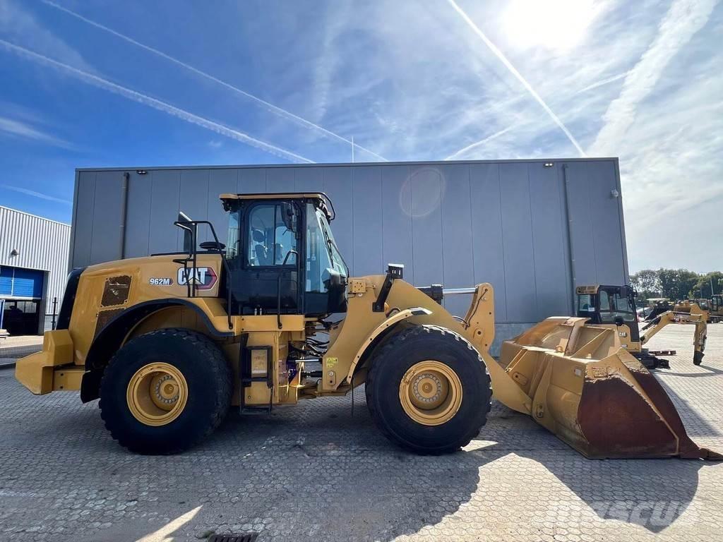CAT 962M Pás carregadoras de rodas