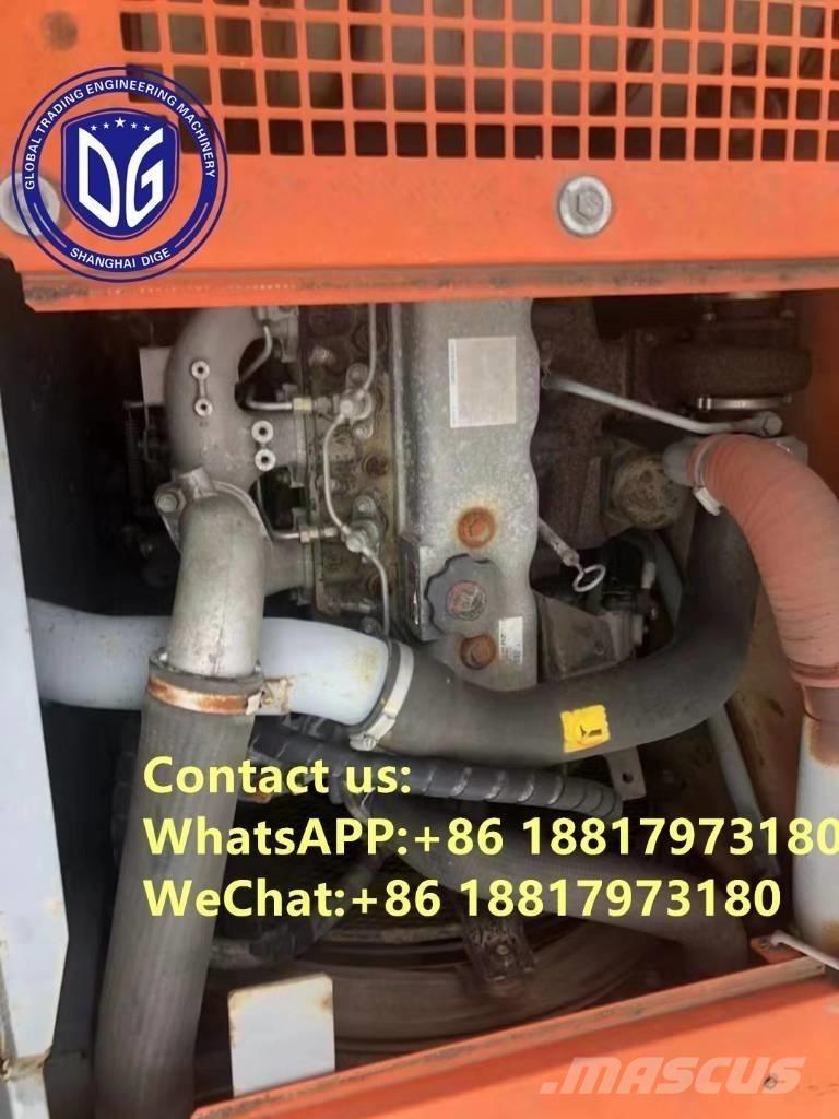 Hitachi ZX 135 US Escavadoras de rastos