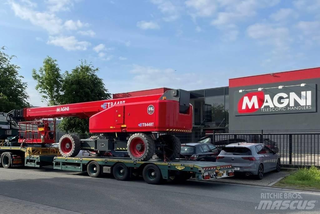 Magni ETB 44 RT Elevadores braços articulados