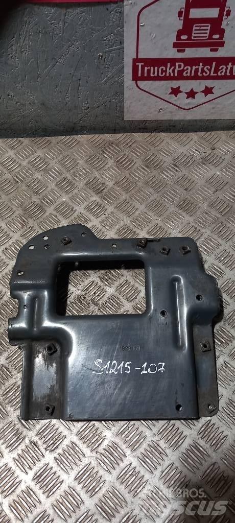 Scania R440  1923153 Cabines e interior