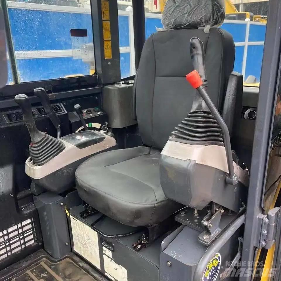 Komatsu PC56-7 Escavadoras de rastos