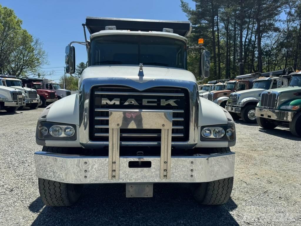 Mack GU713 Camiões basculantes