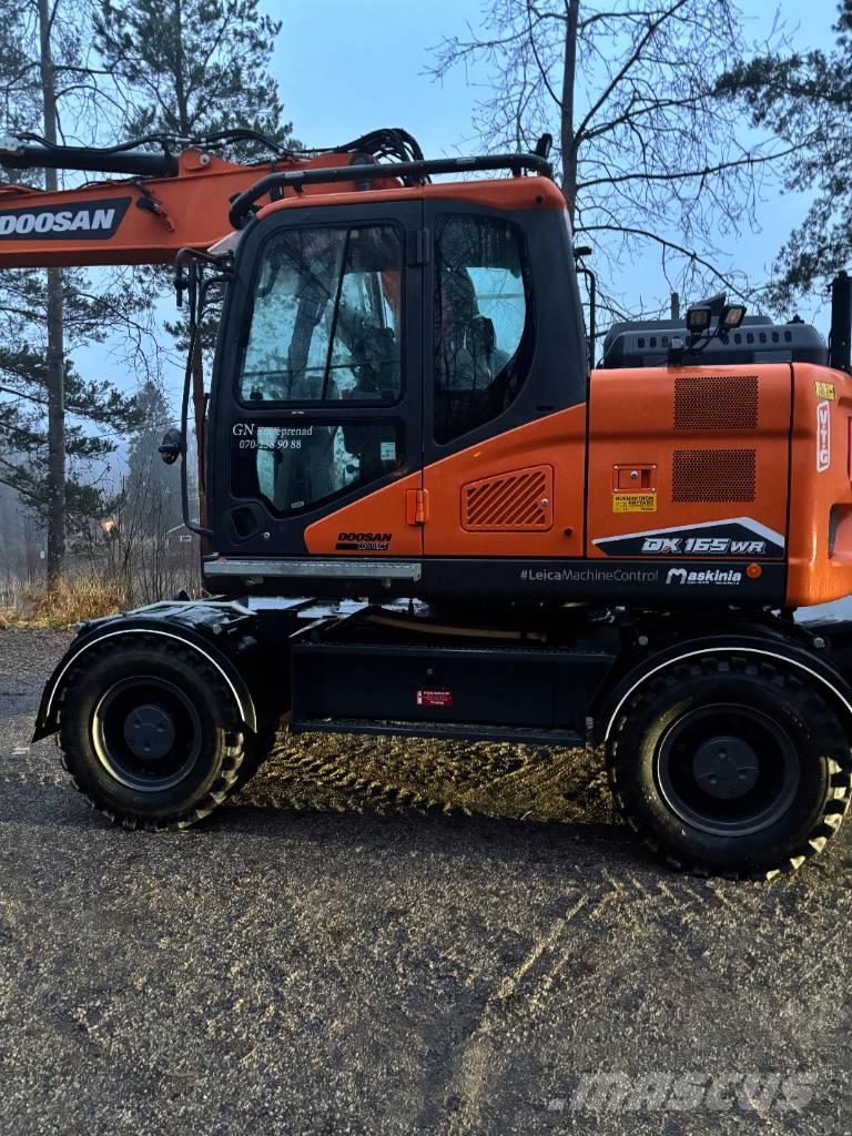 Doosan DX 165 W-7 Escavadoras de rodas