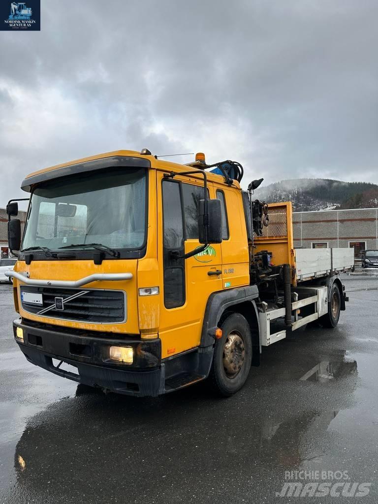 Volvo FL 250 Camiões grua