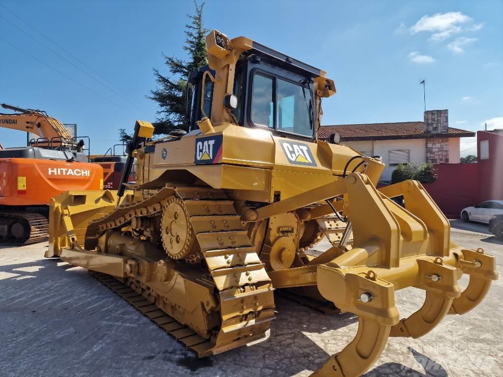 CAT D 6 T XL Dozers - Tratores rastos
