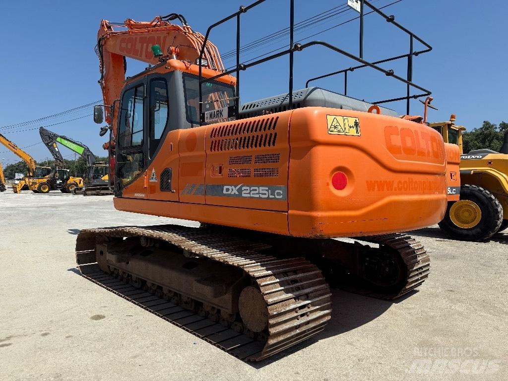  Dossan DX 225LC 3 Escavadoras de rastos