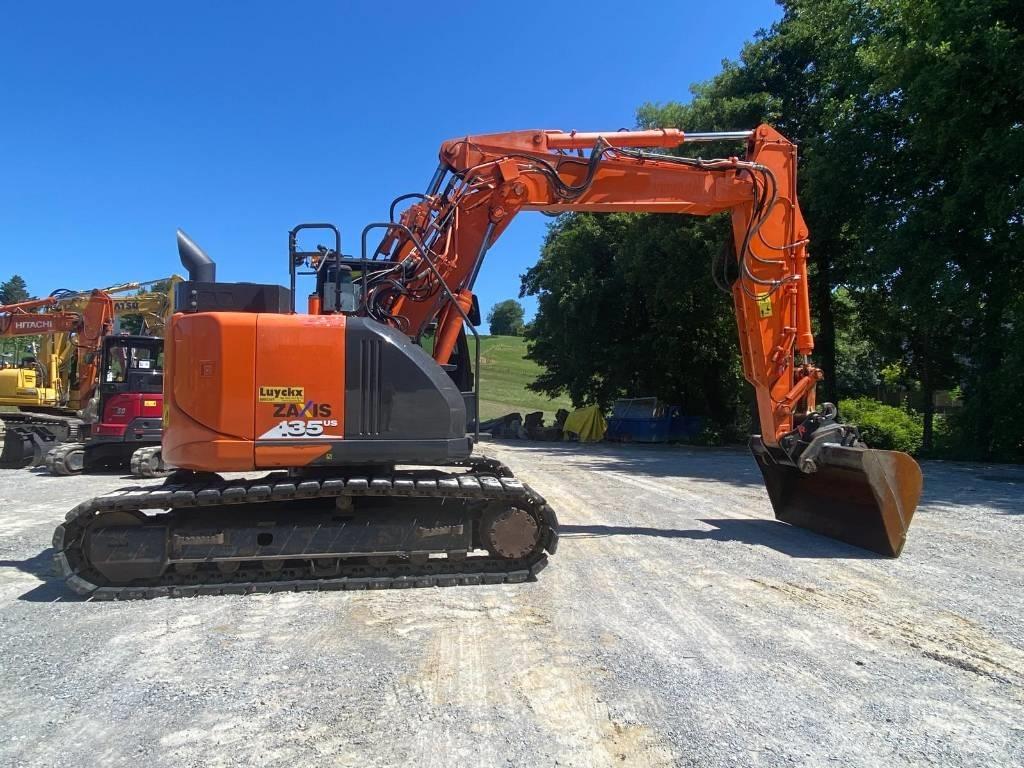 Hitachi ZX 135 US-6 Escavadoras de rastos